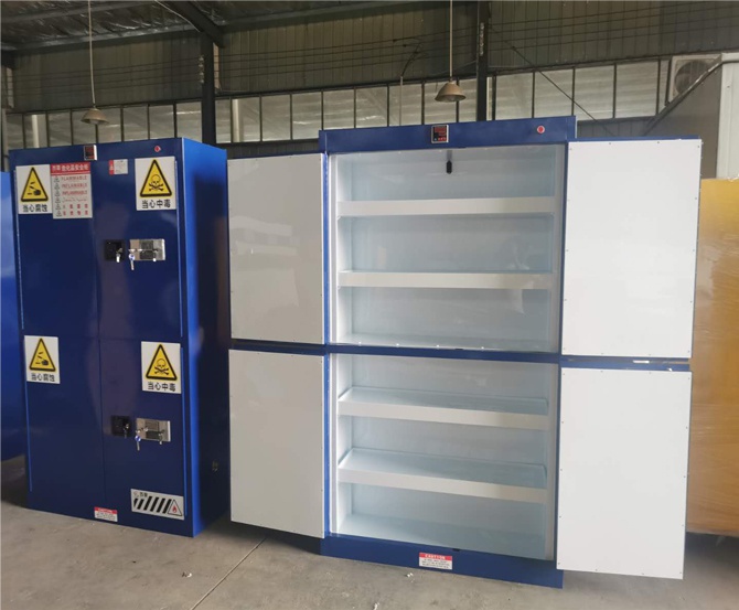 定制易燃品毒害品储存柜交货